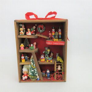Santa’s Toy Shop Christmas Diorama Shadow Music Box Plays "It's a Small World"